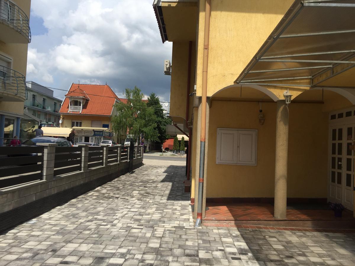 Huerkecz Apartmanhaz Hévíz Exteriér fotografie