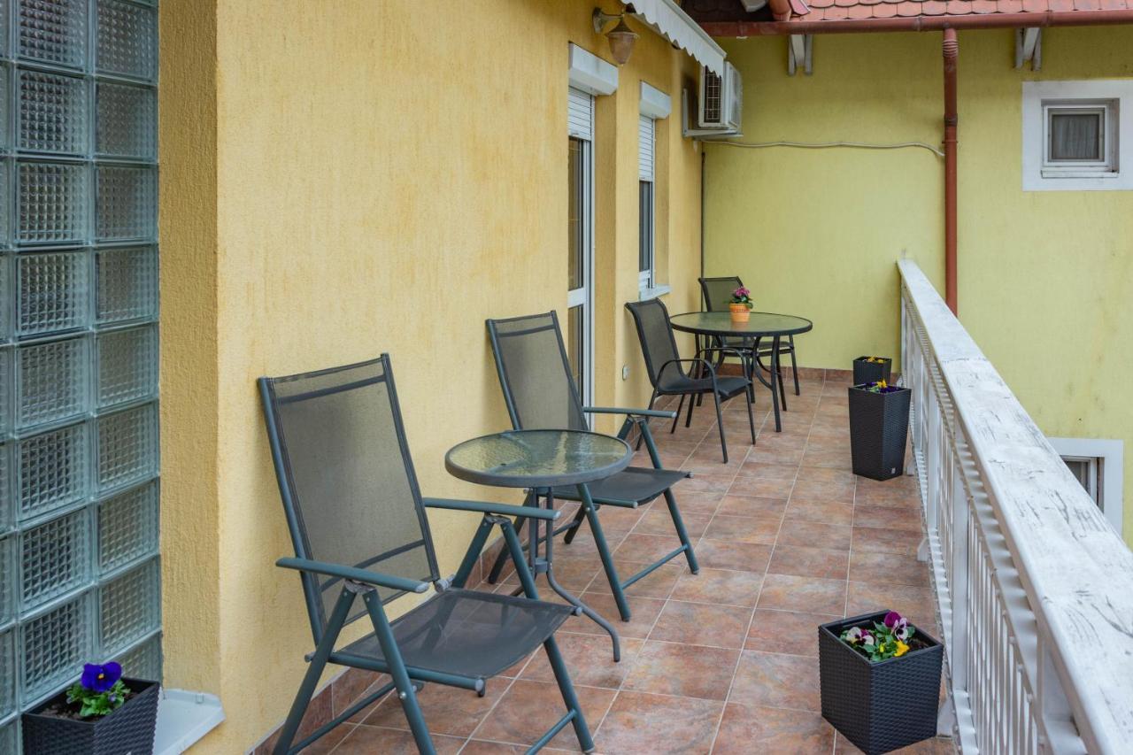 Huerkecz Apartmanhaz Hévíz Exteriér fotografie
